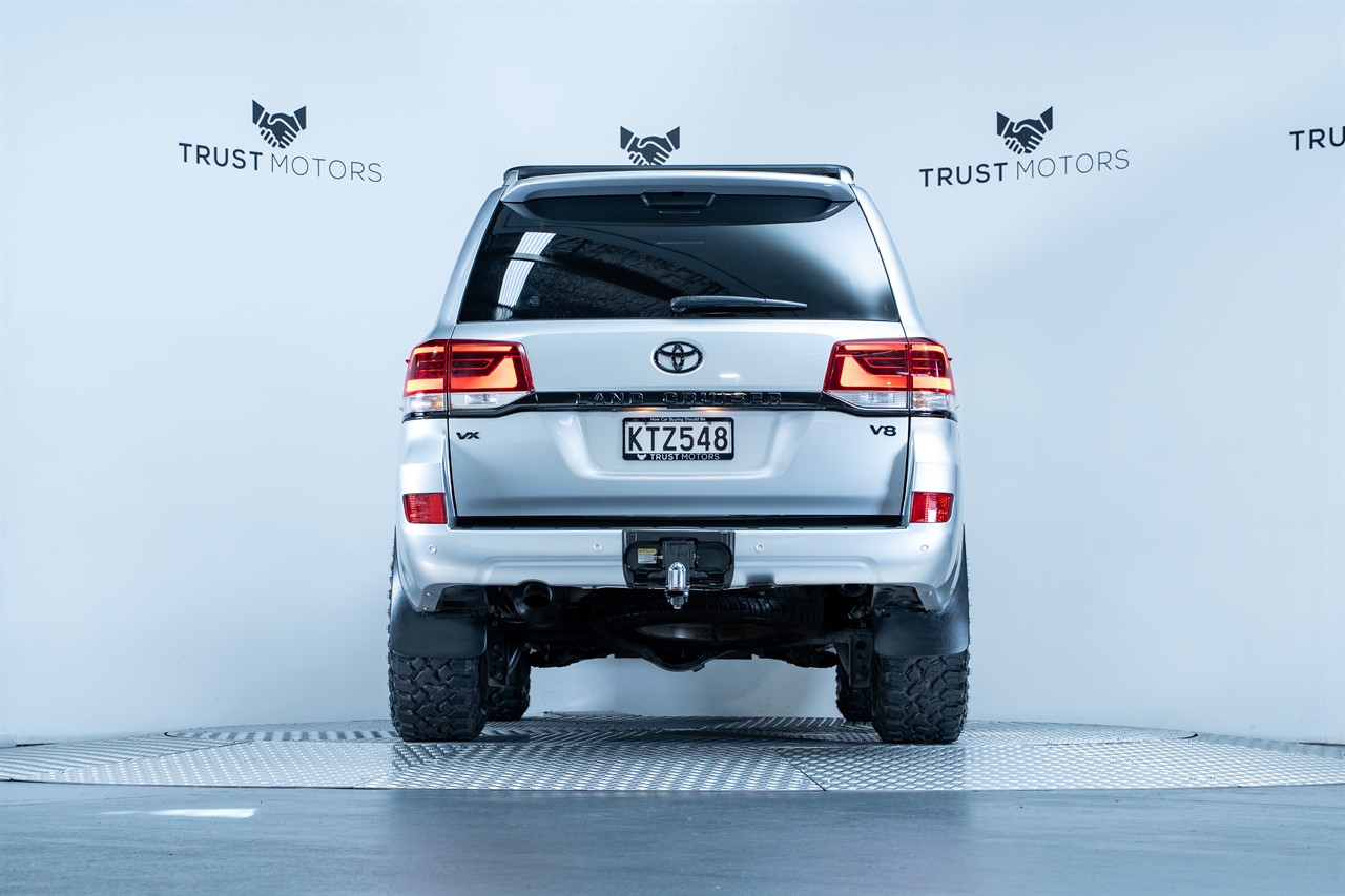 2017 Toyota Landcruiser