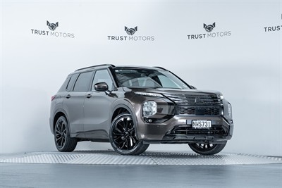 2021 Mitsubishi Outlander - Image Coming Soon