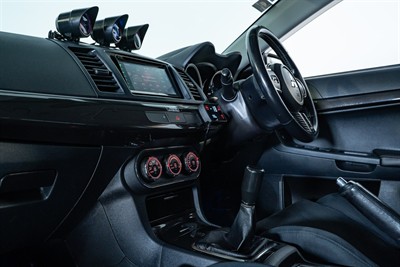 2011 Mitsubishi Lancer - Thumbnail