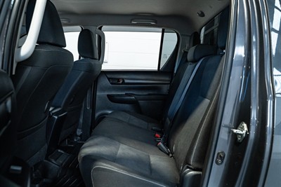 2021 Toyota Hilux - Thumbnail