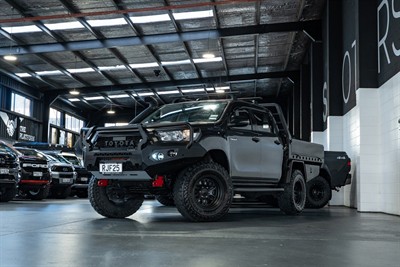 2021 Toyota Hilux - Thumbnail