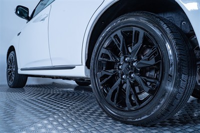 2017 Mitsubishi Outlander - Thumbnail