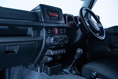 2021 Suzuki Jimny - Thumbnail