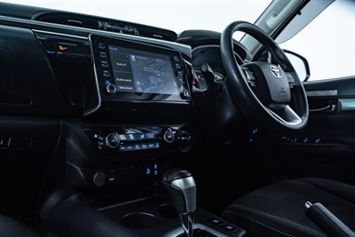 2021 Toyota Hilux - Thumbnail