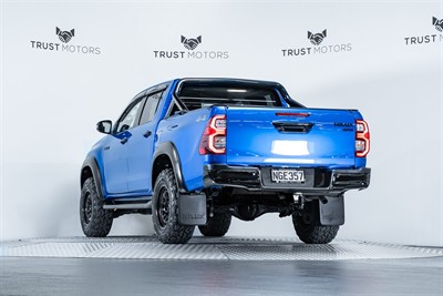 2021 Toyota Hilux - Thumbnail