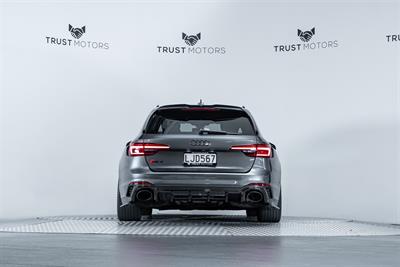 2018 Audi RS4 - Thumbnail