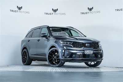 2021 Kia Sorento - Thumbnail