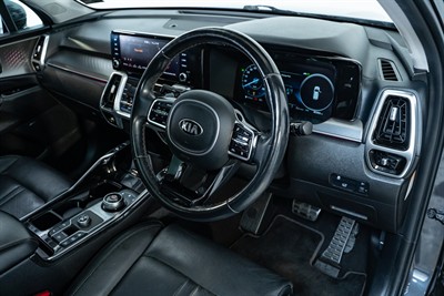 2021 Kia Sorento - Thumbnail