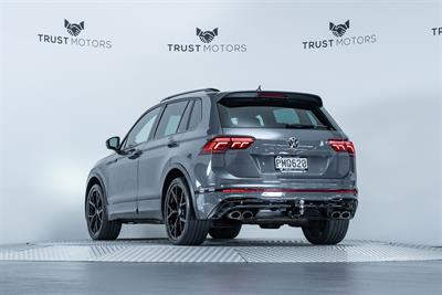 2022 Volkswagen Tiguan - Thumbnail