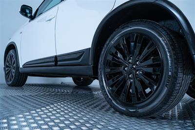 2021 Mitsubishi Outlander - Thumbnail