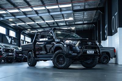 2022 Toyota Hilux - Thumbnail