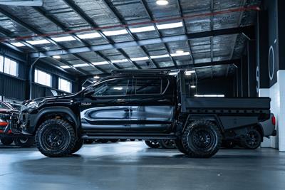 2022 Toyota Hilux - Thumbnail