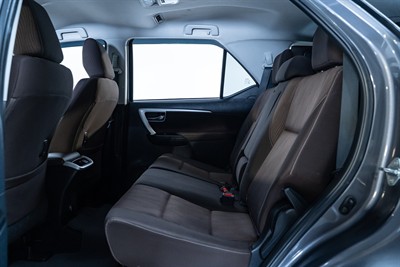 2019 Toyota Fortuner - Thumbnail