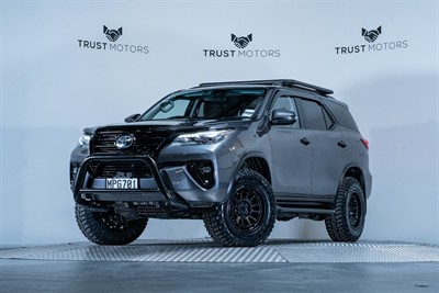 2019 Toyota Fortuner - Thumbnail