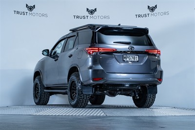 2019 Toyota Fortuner - Thumbnail