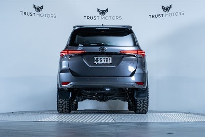 2019 Toyota Fortuner - Thumbnail