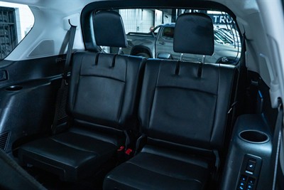 2019 Toyota Landcruiser Prado - Thumbnail