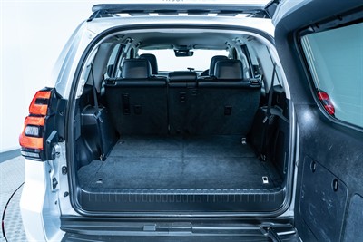 2019 Toyota Landcruiser Prado - Thumbnail