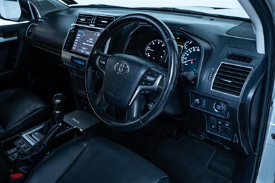 2019 Toyota Landcruiser Prado - Thumbnail