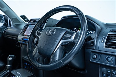 2019 Toyota Landcruiser Prado - Thumbnail