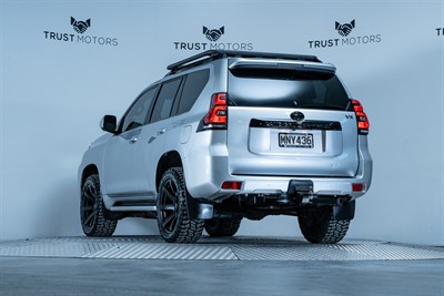 2019 Toyota Landcruiser Prado - Thumbnail