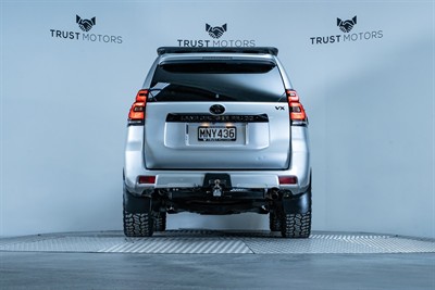 2019 Toyota Landcruiser Prado - Thumbnail