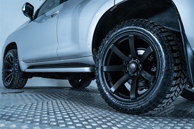 2019 Toyota Landcruiser Prado - Thumbnail