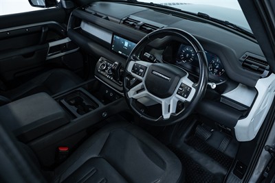 2021 Land Rover Defender - Thumbnail