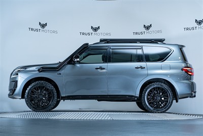 2020 Nissan Patrol - Thumbnail