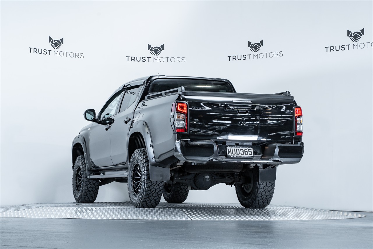 2020 Mitsubishi Triton