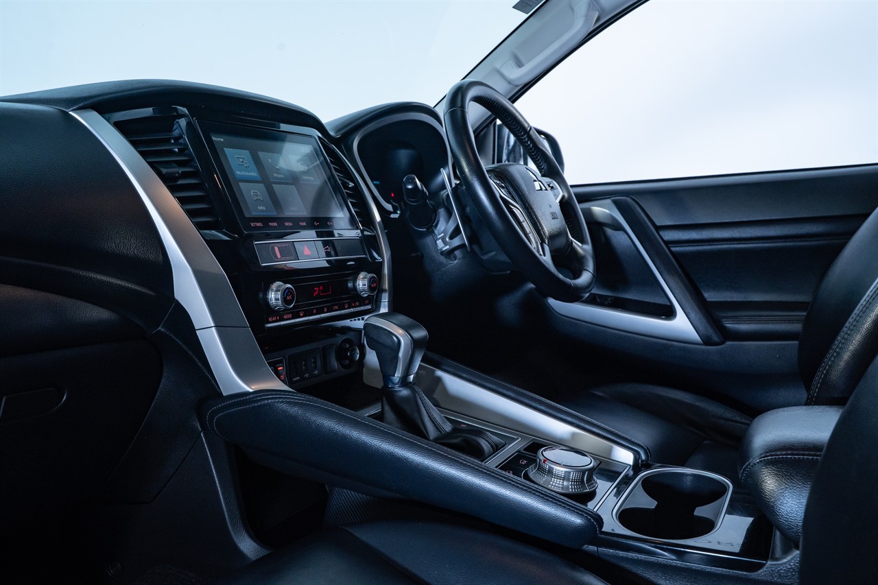 2023 Mitsubishi Pajero Sport