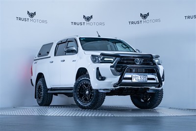 2022 Toyota Hilux - Thumbnail