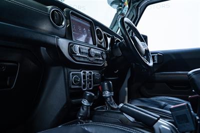 2020 Jeep Wrangler - Thumbnail