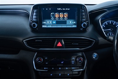 2019 Hyundai Santa Fe - Thumbnail