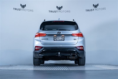 2019 Hyundai Santa Fe - Thumbnail