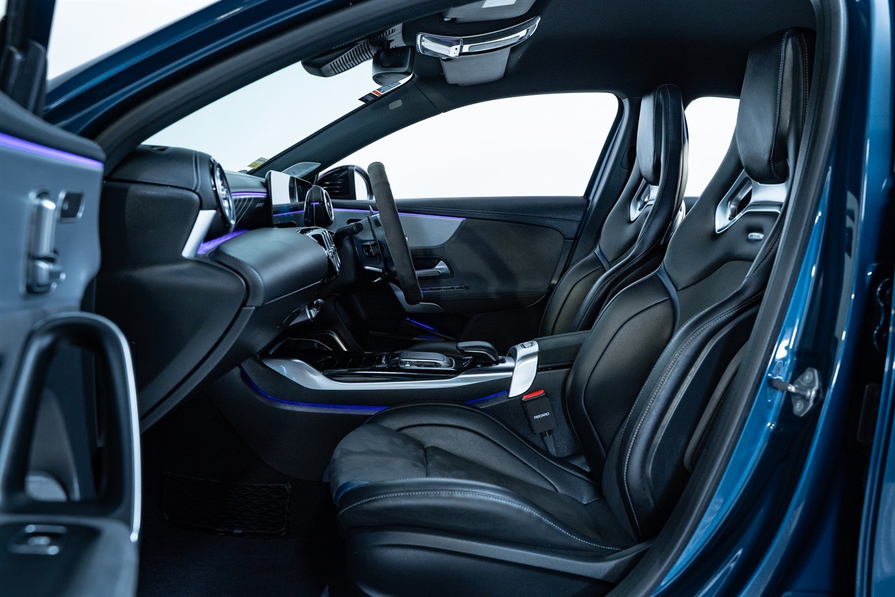 2019 Mercedes-Benz A 35