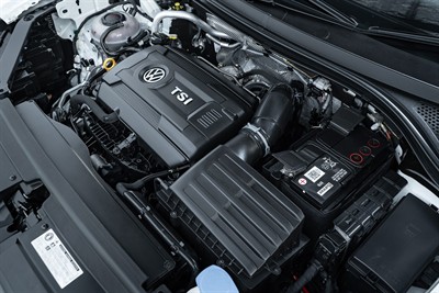 2018 Volkswagen Tiguan - Thumbnail