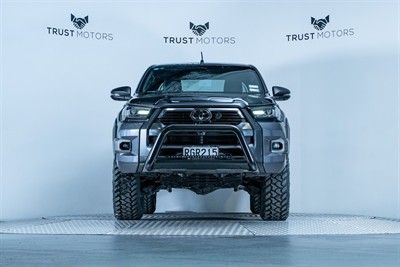 2021 Toyota Hilux - Thumbnail