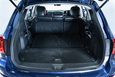 2018 Nissan Pathfinder - Thumbnail