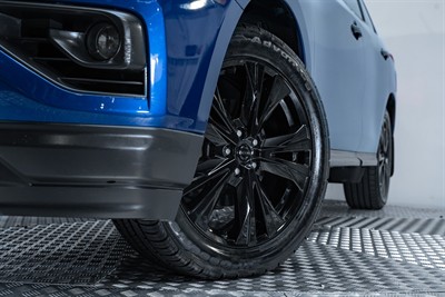 2018 Nissan Pathfinder - Thumbnail