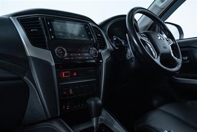 2022 Mitsubishi Triton - Thumbnail