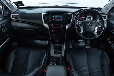 2022 Mitsubishi Triton - Thumbnail