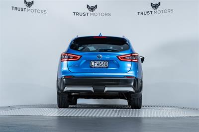 2018 Nissan Qashqai - Thumbnail