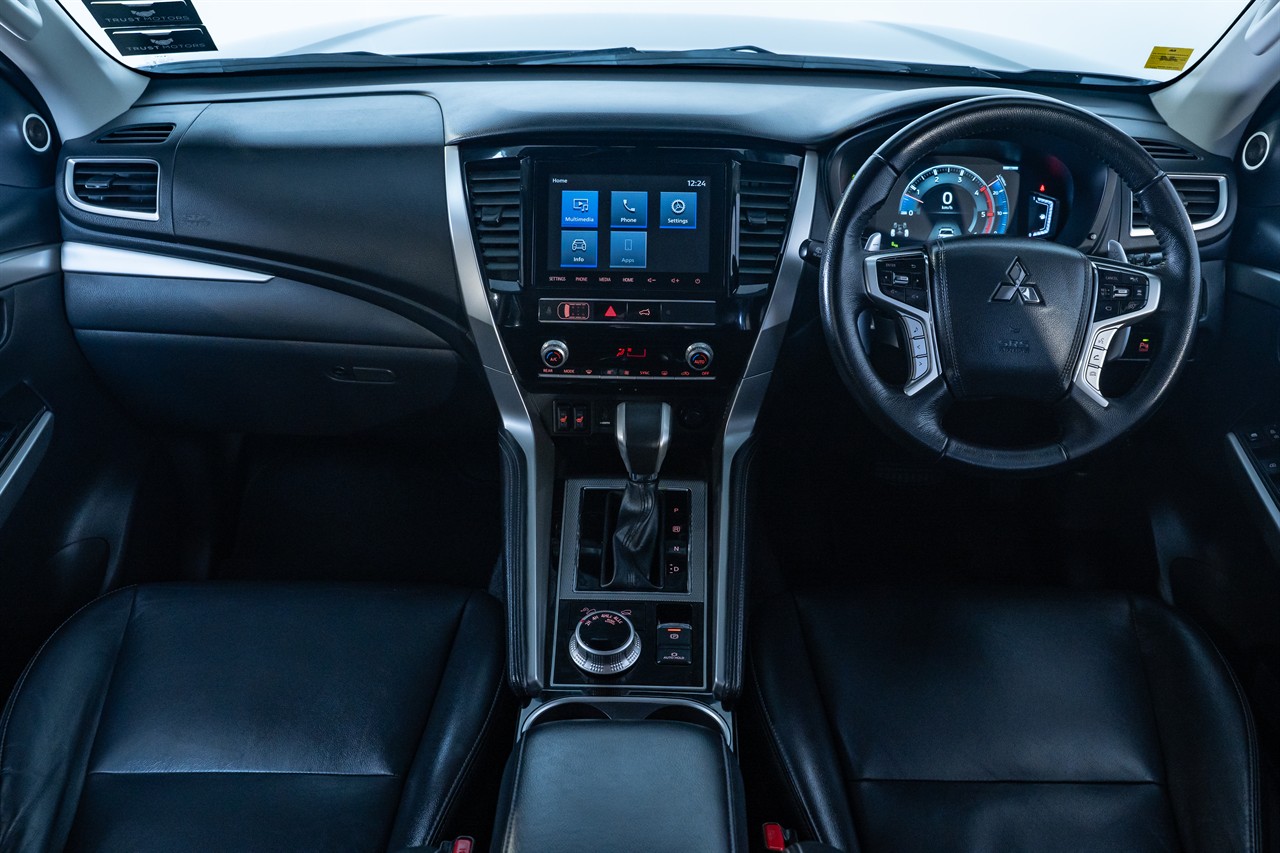 2023 Mitsubishi Pajero Sport