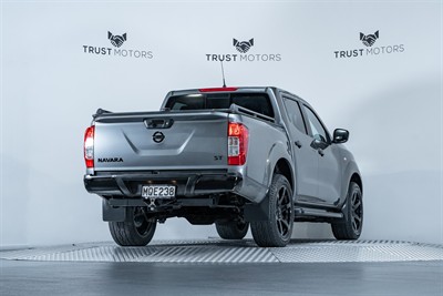 2019 Nissan Navara - Thumbnail