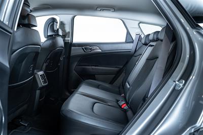 2025 Kia Sportage - Thumbnail
