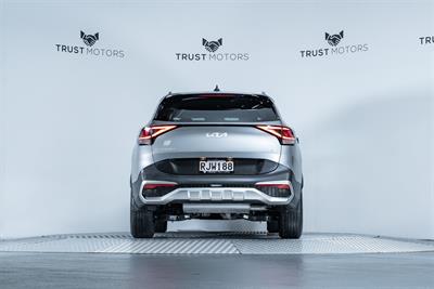 2025 Kia Sportage - Thumbnail