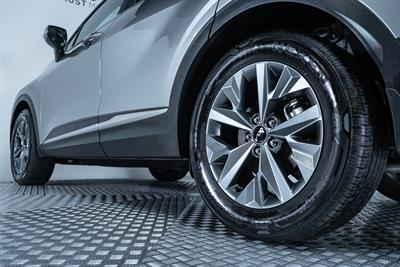 2025 Kia Sportage - Thumbnail