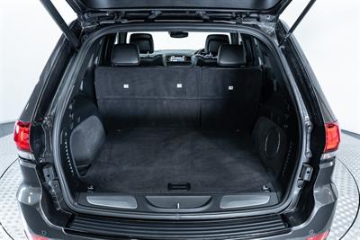 2020 Jeep Grand Cherokee - Thumbnail