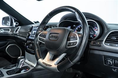 2020 Jeep Grand Cherokee - Thumbnail